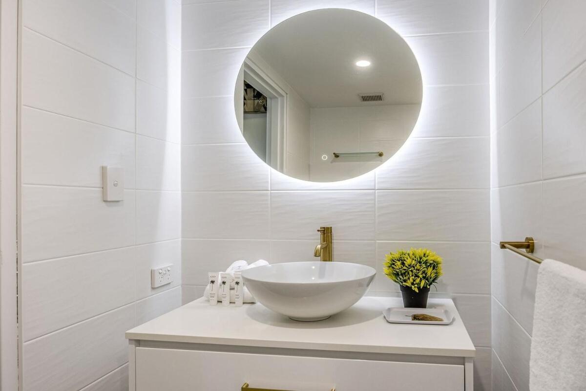 Apartment 'santorini' At Mermaid Gold Coast